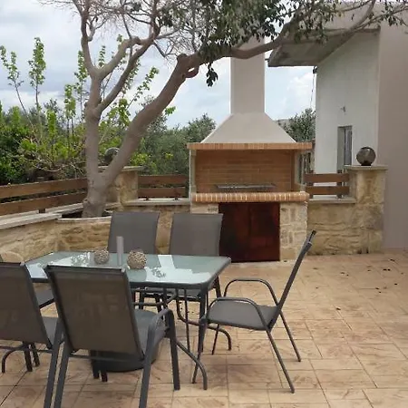 Amarantos House