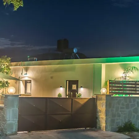 Amarantos House קיסאמוס